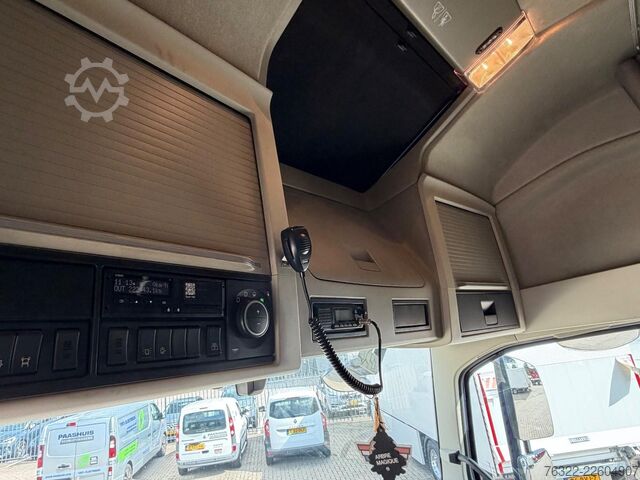 Standard-SZM Volvo FH 460 GLOBETROTTER XL / DYNAMIC STEERING / I-P...
