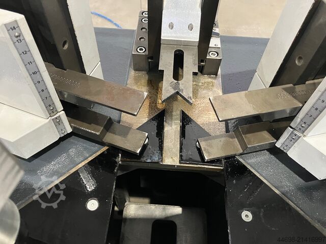 Corner joining machine Pressta-Eisele Pressta 5000