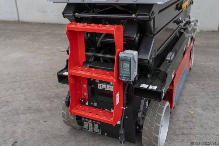 Scherenhebebühne Manitou SE 1008
