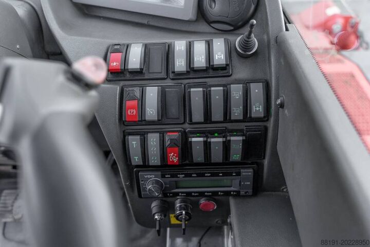 Telehandler Manitou MRT 3255