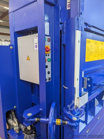 Bale press Strautmann PP1207