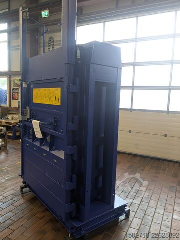 Bale press Strautmann PP1207