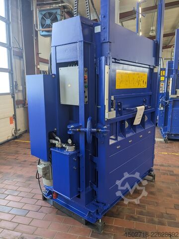 Bale press Strautmann PP1207