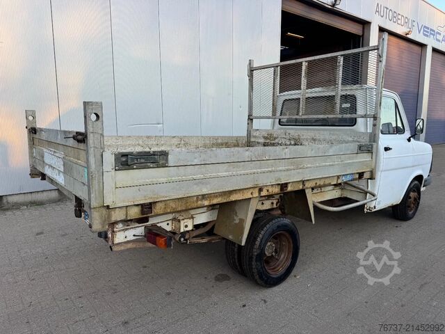 Tipper Ford TRANSIT **KIPPER-BENNE**