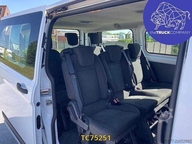 Passenger transportation Ford Transit Transit kombi 130.35 9 places