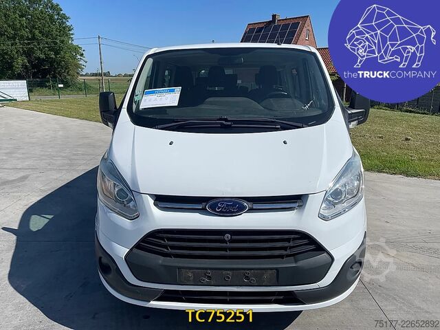 Passenger transportation Ford Transit Transit kombi 130.35 9 places