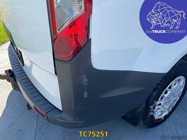 Personenbeförderung Ford Transit Transit kombi 130.35 9 places
