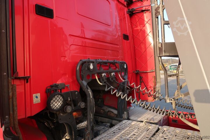 Standard tractor unit SCANIA R 450 4x2