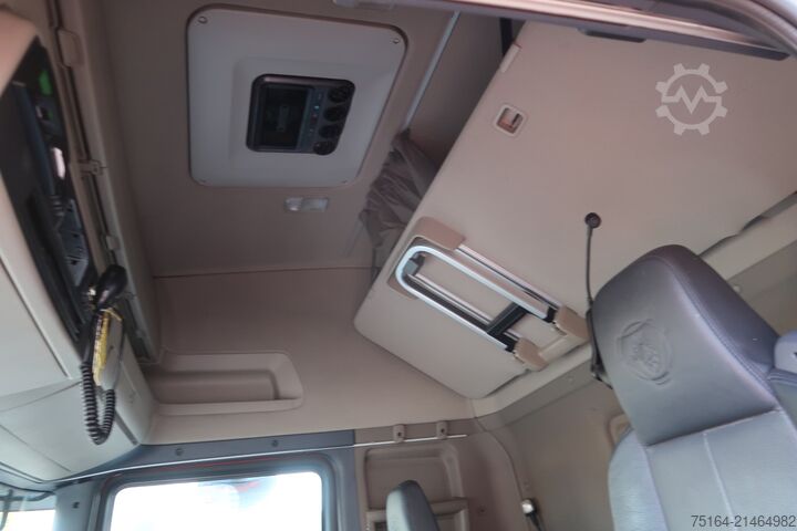 Standard tractor unit SCANIA R 450 4x2