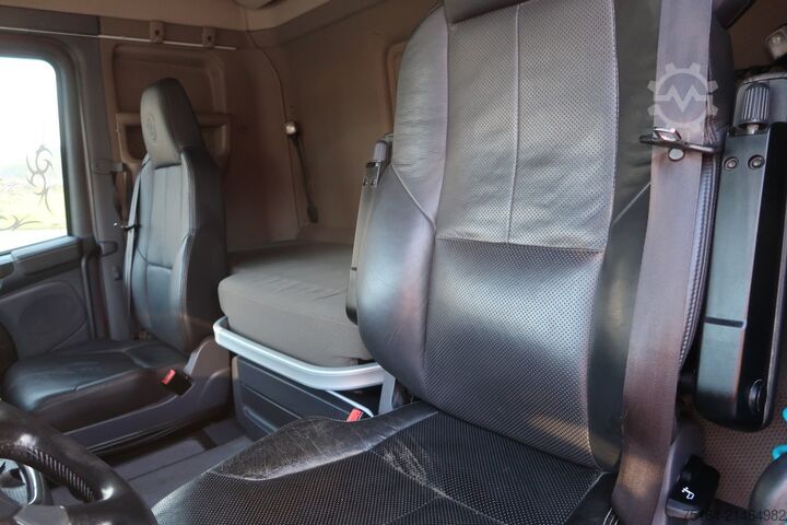 Standard tractor unit SCANIA R 450 4x2