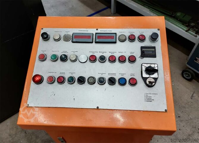 Knuckle-Joint Press Graebener GK600