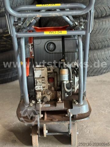 Rüttelplatte HYUNDAI LF 130 Rüttelplatte LF 130