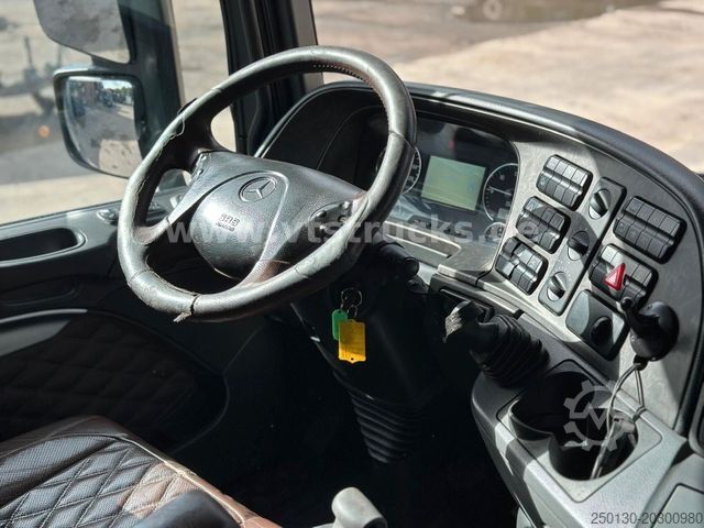 Standard SZM MERCEDES-BENZ Actros 1846 LS MP3 *Black-Liner*
