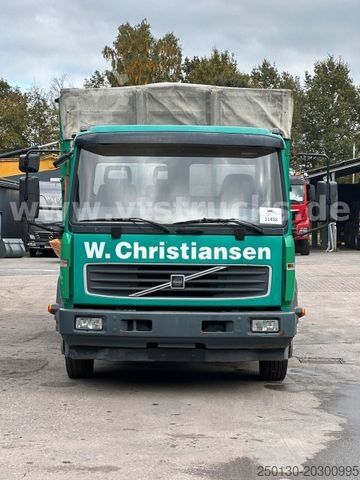 Cattle truck VOLVO FL 6 220 Viehaufbau