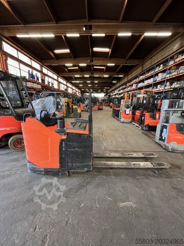 Electric Pallet Truck BT LPE220// 1600 Gabellänge// Elektro