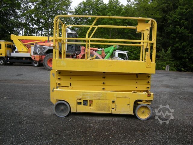 Scherenhebebühne Genie GS 2646