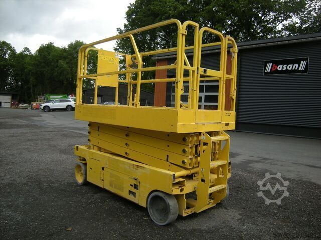 Scherenhebebühne Genie GS 2646