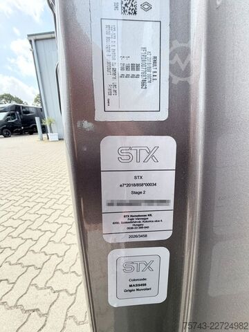 Viehtransporter RENAULT Master STX 5 Sitzer Haras ex. Lang Automatik