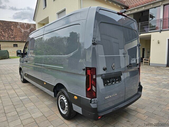 High top van Renault Master L2H2 170 Neues Modell 10´´ Navi Kamera