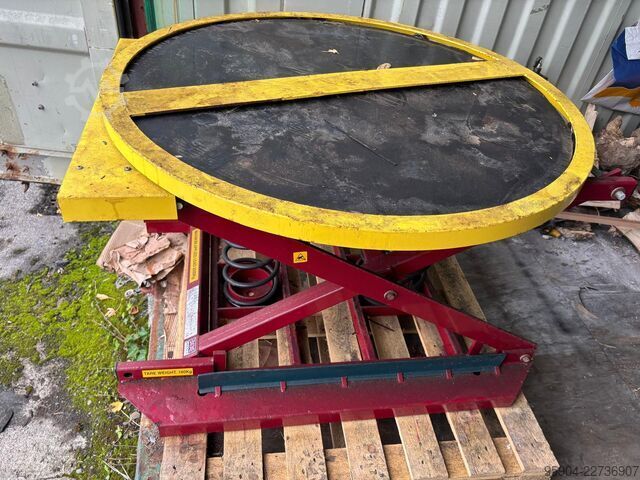 Palettierer Spring Pallet Loader Turntable Self Levelling / 2000kg