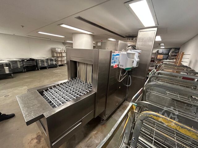 High specification, high throughput plate washer Comenda NE 5002