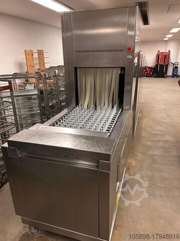 High specification, high throughput plate washer Comenda NE 5002