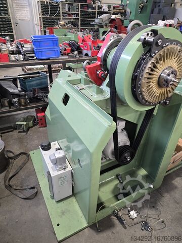 Schraubenfertigungsmaschine EW MENN GW 63