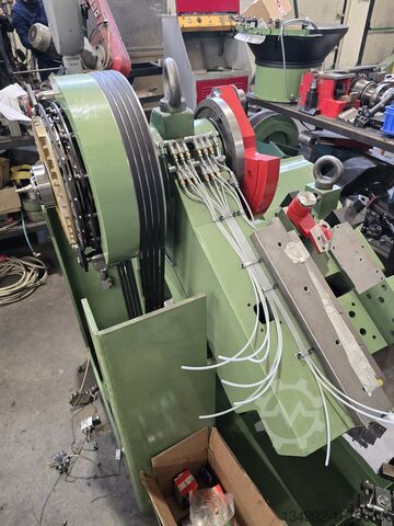 Schraubenfertigungsmaschine EW MENN GW 63