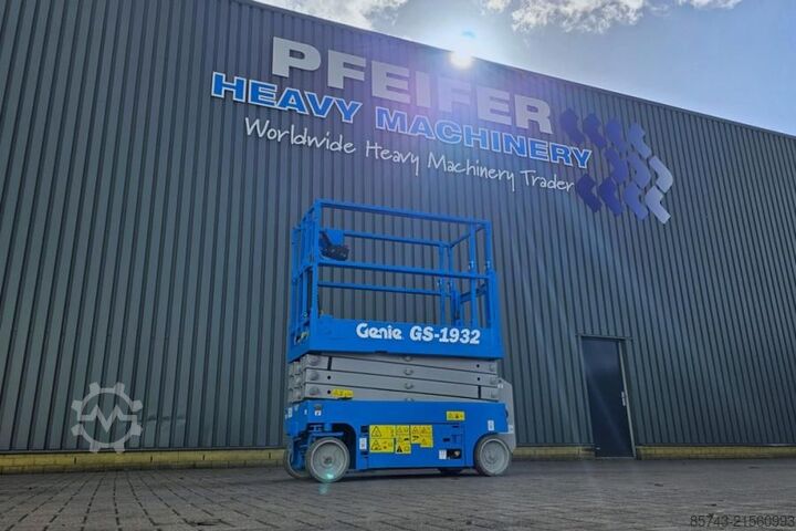 Scherenhebebühne Genie GS1932 Electric, Batteries 2025, Working Height 7.