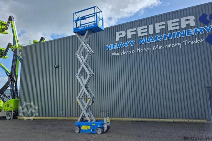 Scherenhebebühne Genie GS1932 Electric, Batteries 2025, Working Height 7.