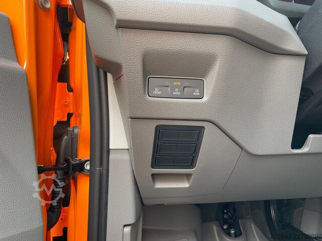 High top van MAN TGE 3.180 L3H3 Kasten STANDHZ ACC NAVI KAMERA