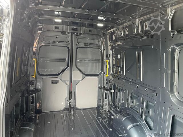 High top van MAN TGE 3.200 L3H3 Kasten 4x4 Individual S ACC STHZ