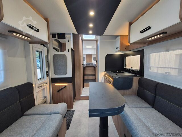 Semi-integrated camper CHAUSSON 777 Titanium Line *MJ27*Arctic*Hubbett*Navi*4,1t