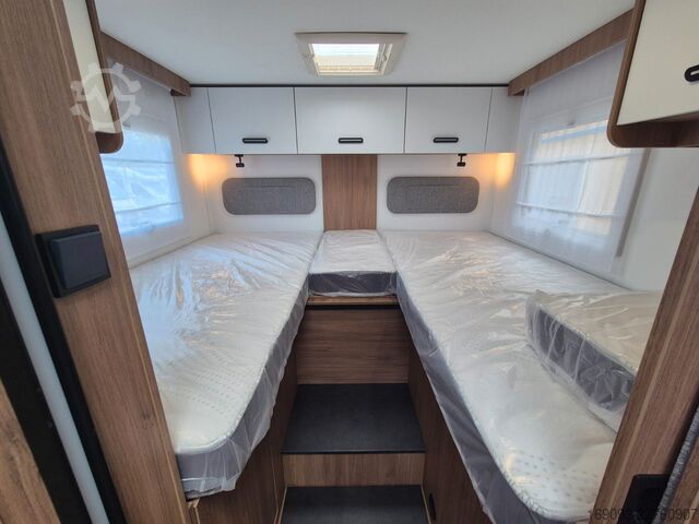 Semi-integrated camper CHAUSSON 777 Titanium Line *MJ27*Arctic*Hubbett*Navi*4,1t