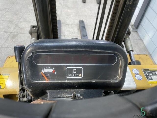 Gabelstapler Caterpillar GP 35 K