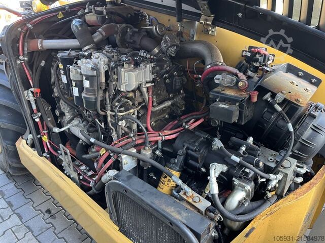 Teleskopstapler starr Caterpillar TH357D