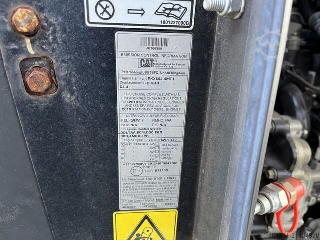 Teleskopstapler starr Caterpillar TH357D