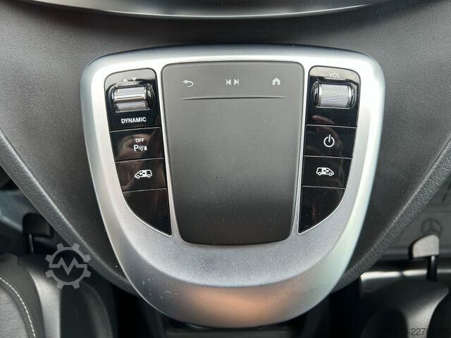 High-roof van Mercedes-Benz EQV 300 AVA PANORAMA LIege-Paket DISTRONIC