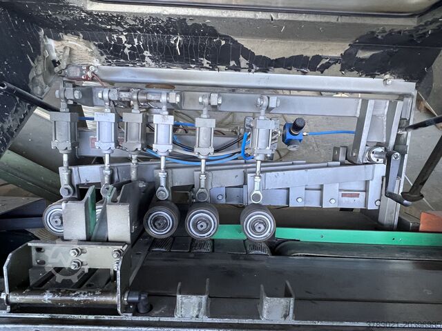 CNC-volloptimierte Quersägelinie Paul 11 MKL