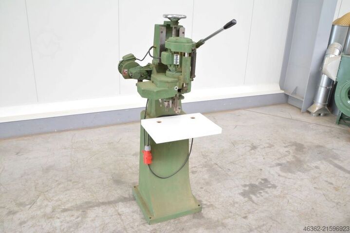 Oszillierende Bohrmaschine – Astfräsmaschine -- --