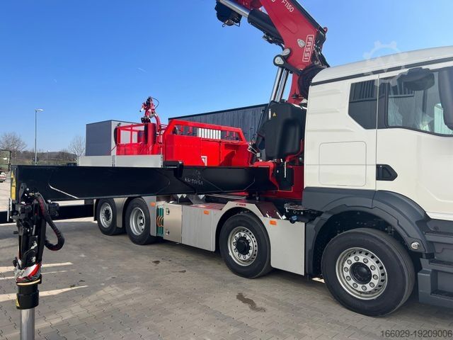 Heavy-duty truck MAN MAN 8x4 Hydro mit F1150 inkl Jib und Winde Korb