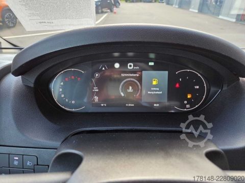 Teilintegriertes Wohnmobil Bürstner Signature SFT 7.5