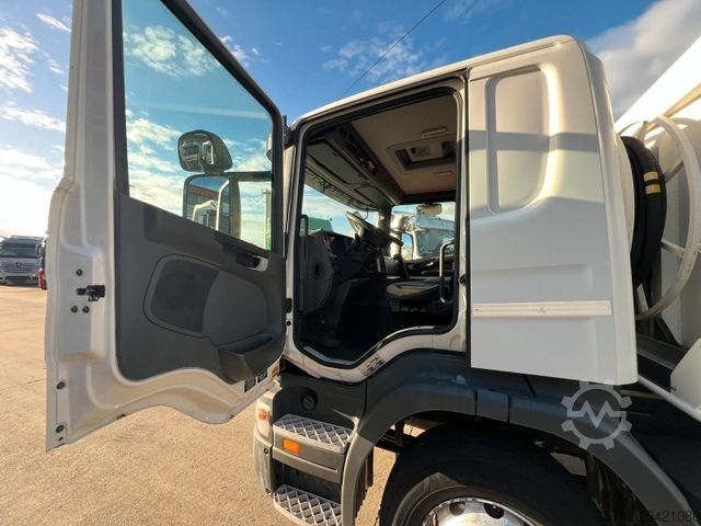 LKW mit Tankaufbau SCANIA P 340 * ESTERER * OBER-/UNTER * 2 KAMMER * KLIMA