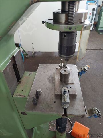 Taumelnietmaschine STEINEL NR 10.100