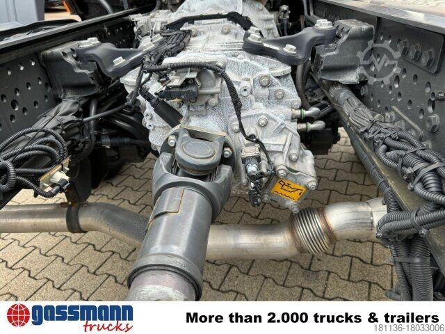 LKW-Fahrgestell Mercedes-Benz Arocs 2633 6x4, 2x Nebenantrieb