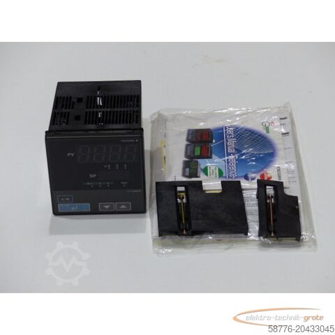 Component Yokogawa UT351-01 Digital Indicating Controller SN:T1DB04657  !