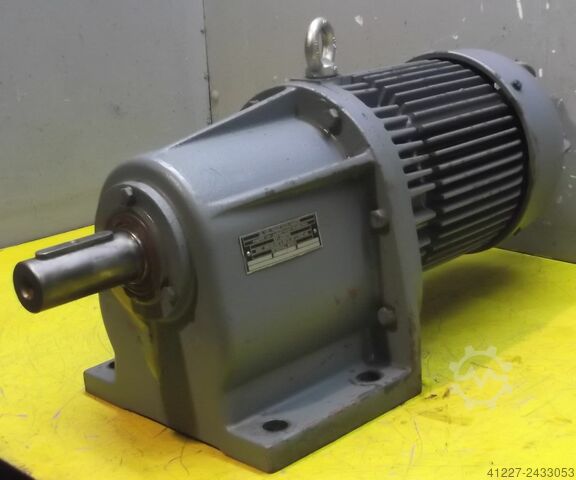 Gear motor 0.75 kW 29 rpm BAUER DK9620/216