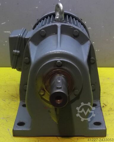 Gear motor 0.75 kW 29 rpm BAUER DK9620/216