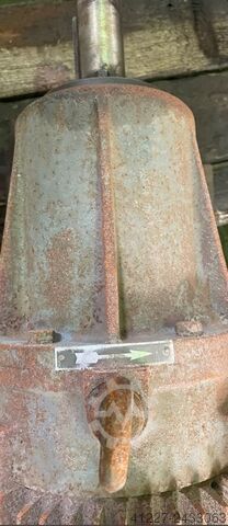 Gear motor 3 kW 120 rpm Bauer D142/176