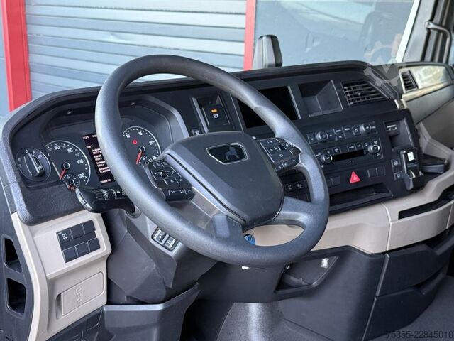 Standard tractor unit MAN TGX 18.510 Kipphydraulik Klima Retarder ACC LED